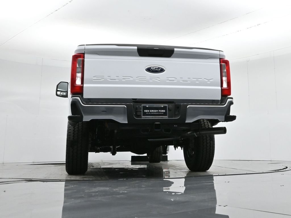 New 2026 Oxford White Ford XL image 41