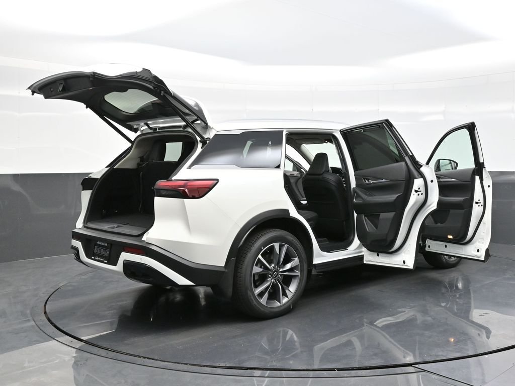 2025 INFINITI QX60 LUXE - Photo 37