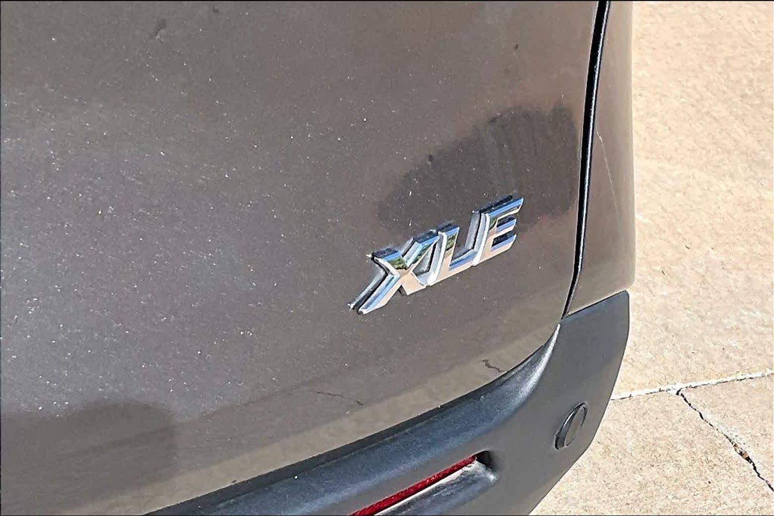 Used 2025 MAGNETIC GRAY METALLIC Toyota XLE Autono-MaaS image 10