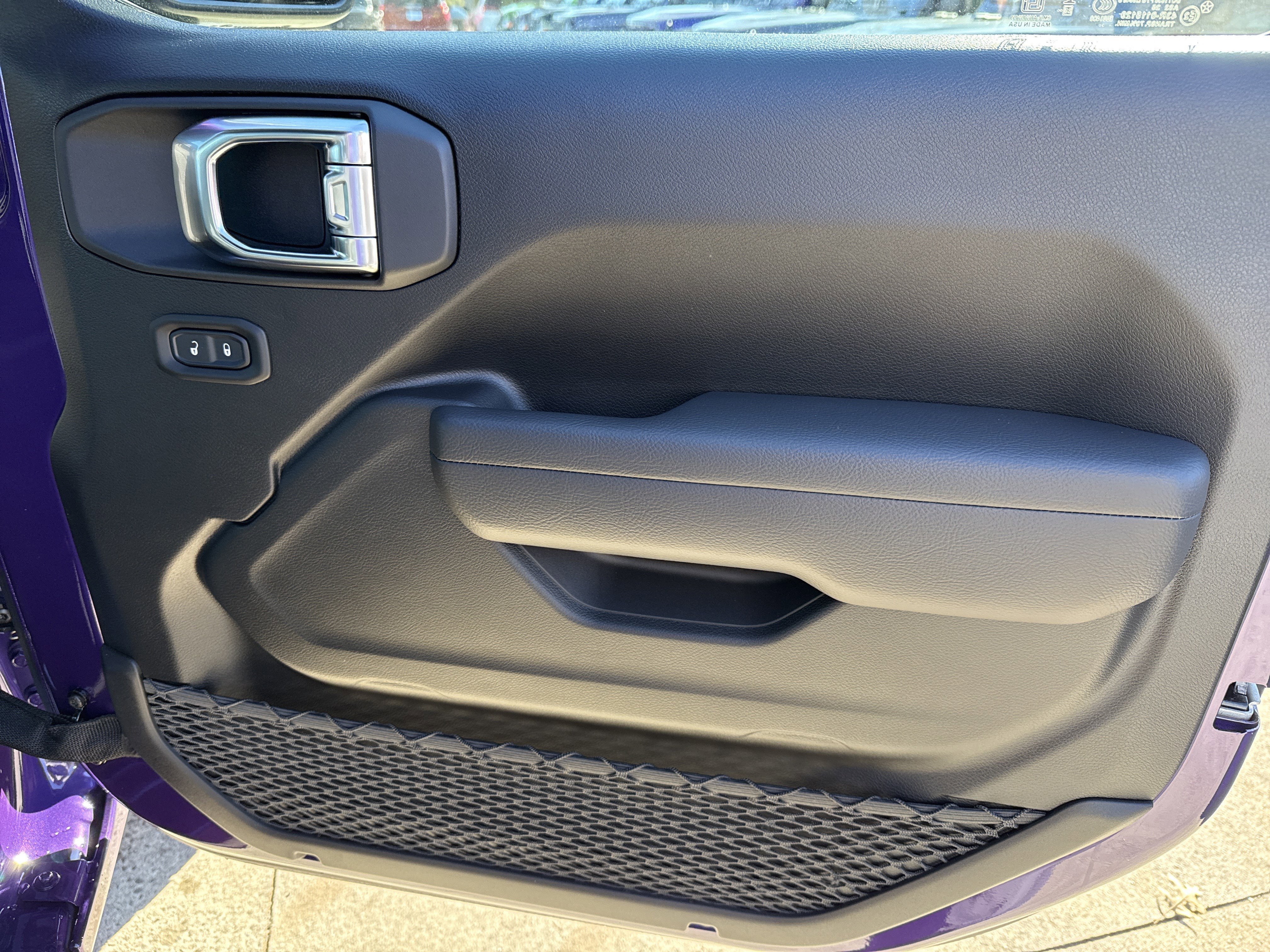 New 2026 Reign Jeep Sport S image 16