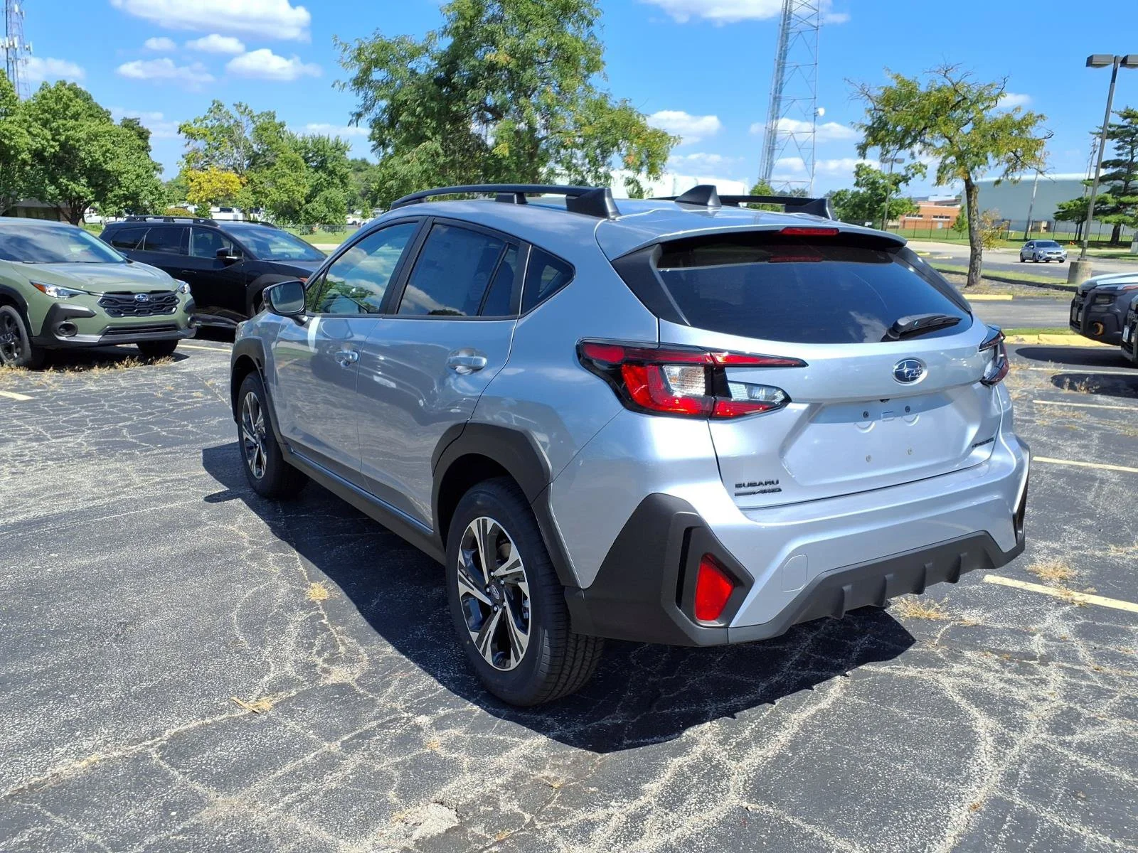 New 2026 ICE SILVER METALLIC Subaru Premium image 2