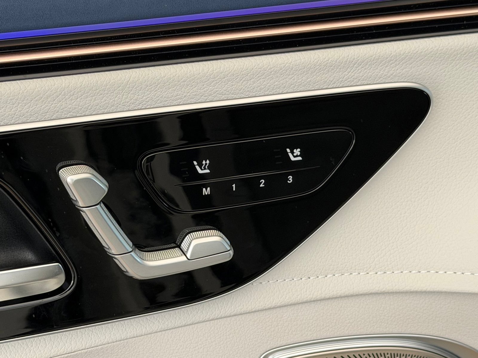 New 2027 Polar White Mercedes-Benz EQE 320+ image 36
