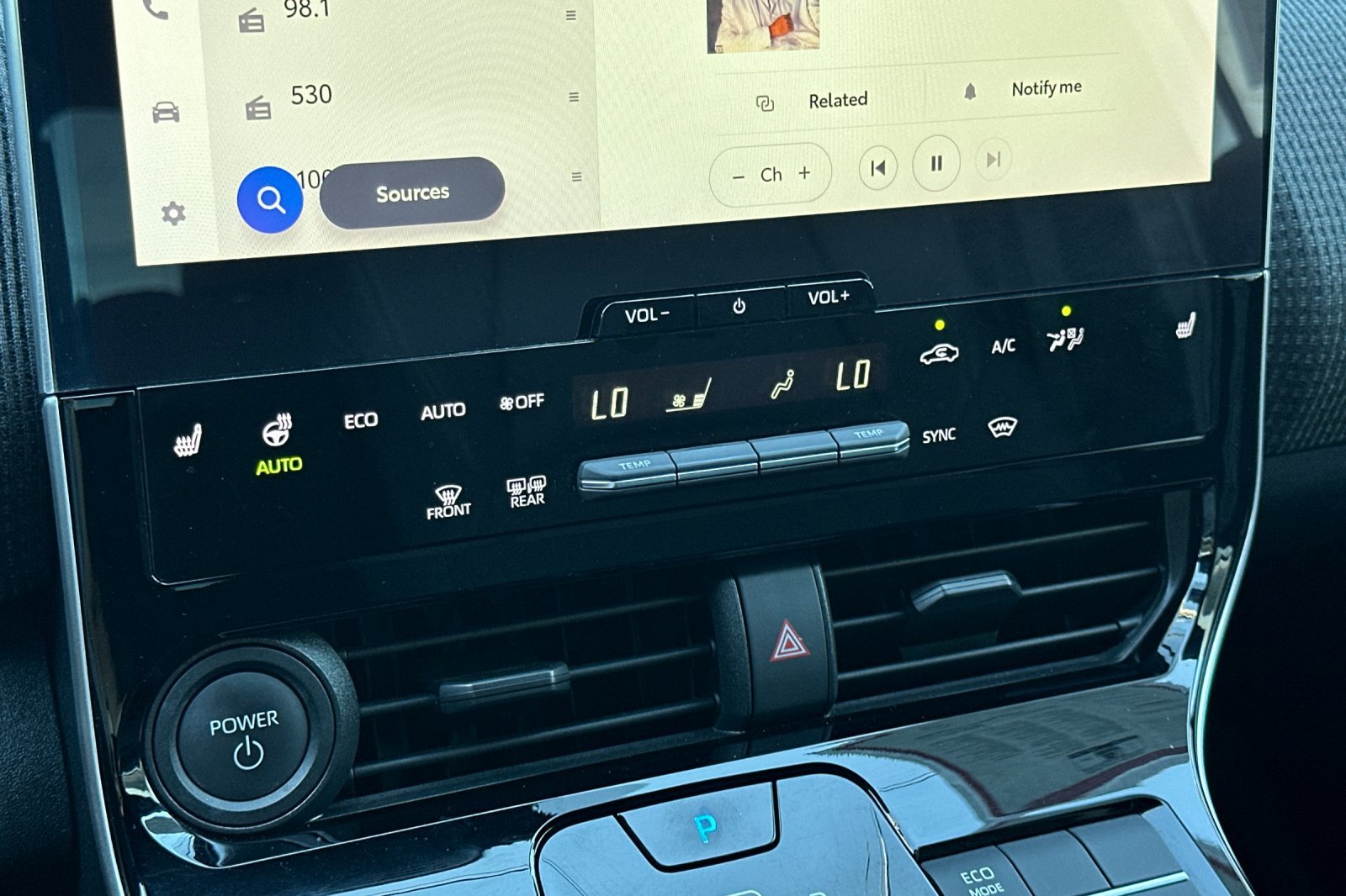 Certified Used 2023 Wind Chill Pearl Toyota XLE image 20