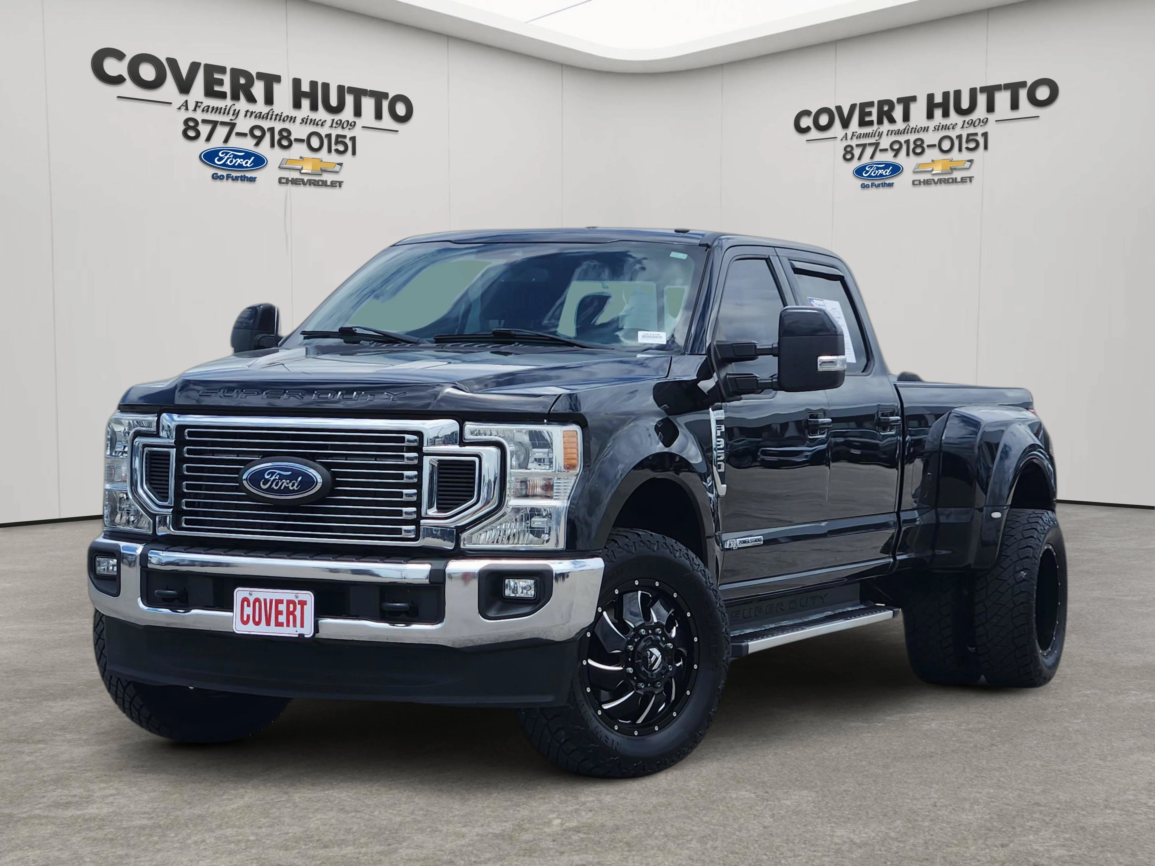Used 2022  Ford XL image 1