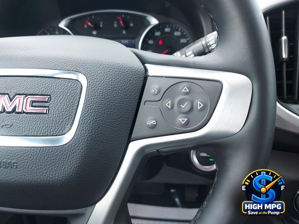 Used 2024 White GMC SLT image 16