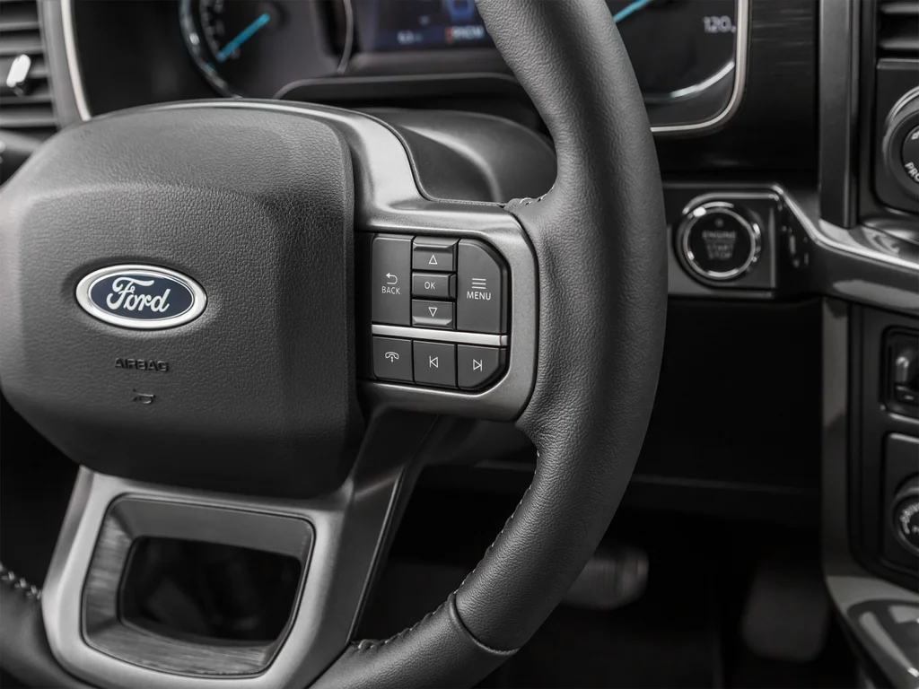 Used 2022 White Ford XLT image 46