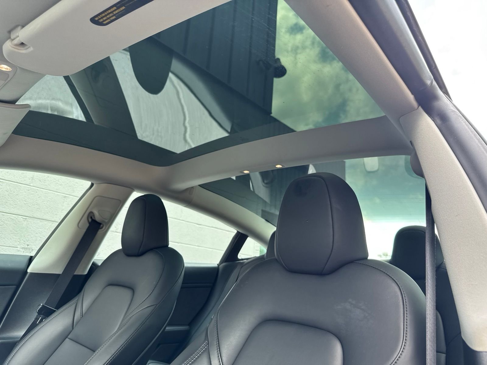 Used 2023  Tesla Base image 10