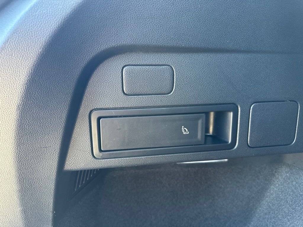 2023 Volkswagen Tiguan SE - Photo 25
