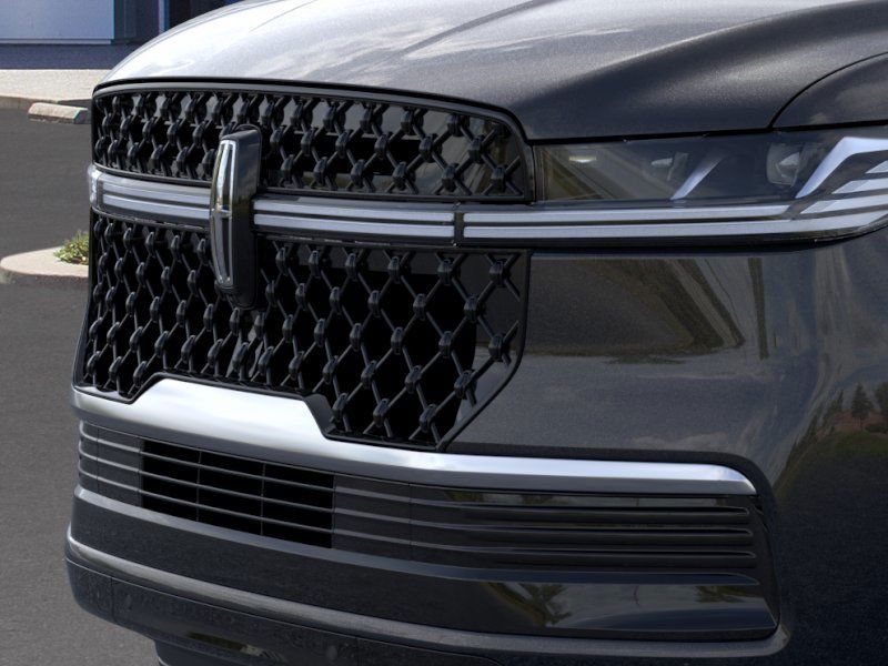 New 2026 Infinite Black Metallic Lincoln Reserve L image 42