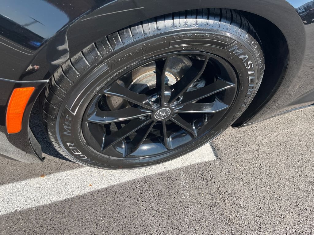 Used 2019 Black Chevrolet 1LT image 9