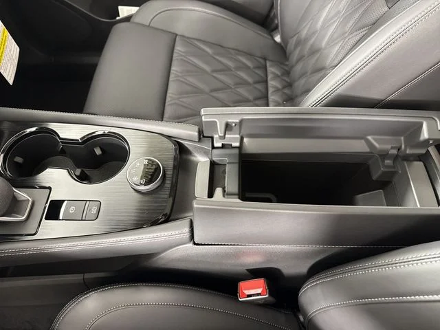 New 2026 Everest White Pearl TriCoat Nissan Platinum image 21