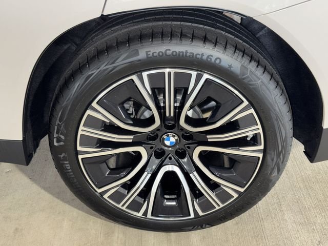 New 2026 Dune Grey Metallic BMW 30 xDrive image 25