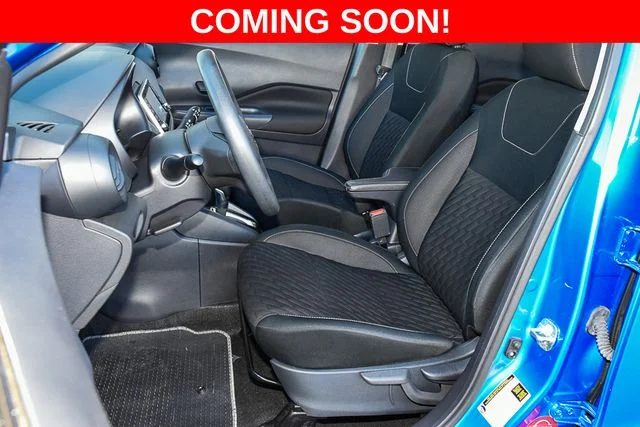 Used 2021 Blue Nissan S image 16