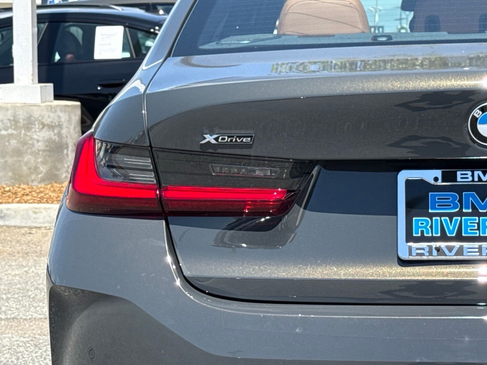 New 2026 Dravit Grey Metallic BMW 330i xDrive image 15