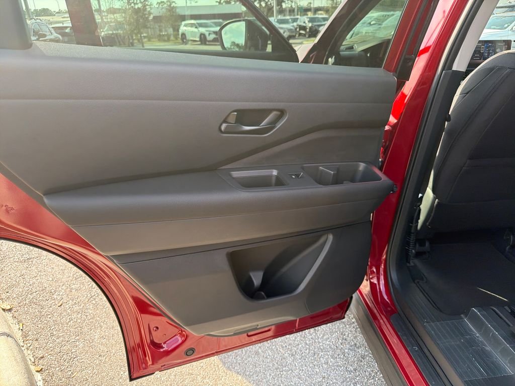 New 2026 Nissan Pathfinder SV 4D Sport Utility