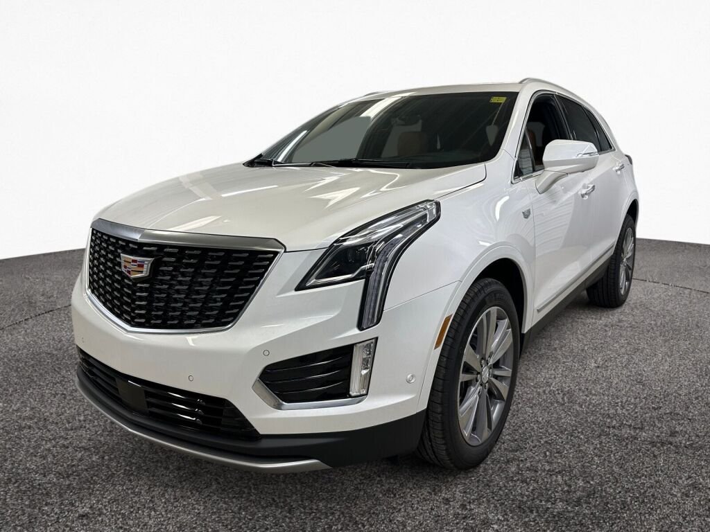 New 2026 Crystal White Tricoat Cadillac FWD Premium Luxury image 37