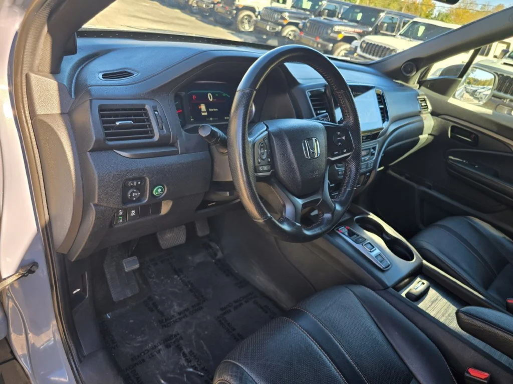 Used 2022 Blue Honda TrailSport image 27