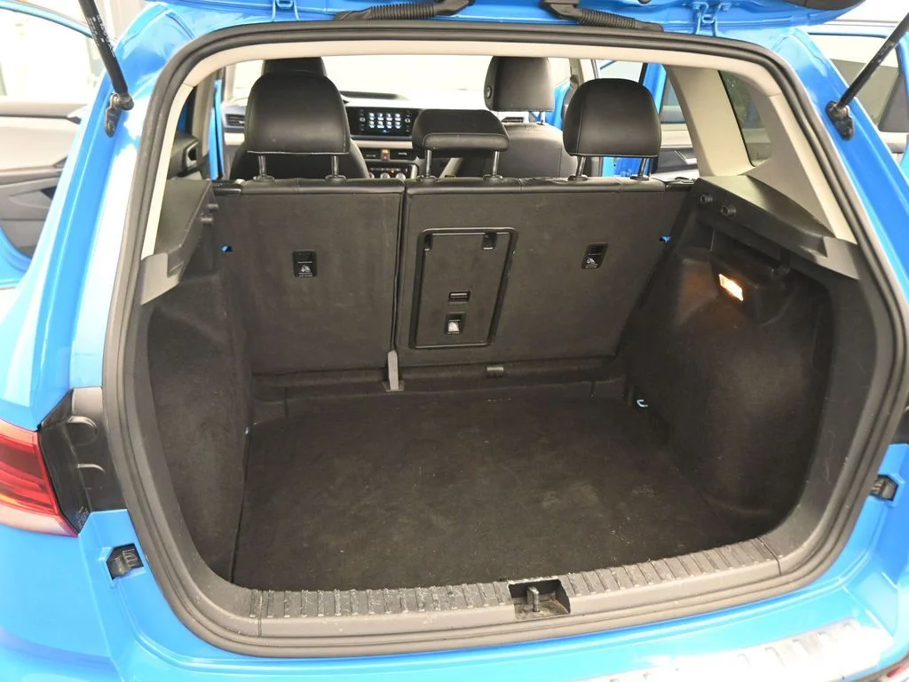 Used 2023 Blue Volkswagen 1.5T SE image 42