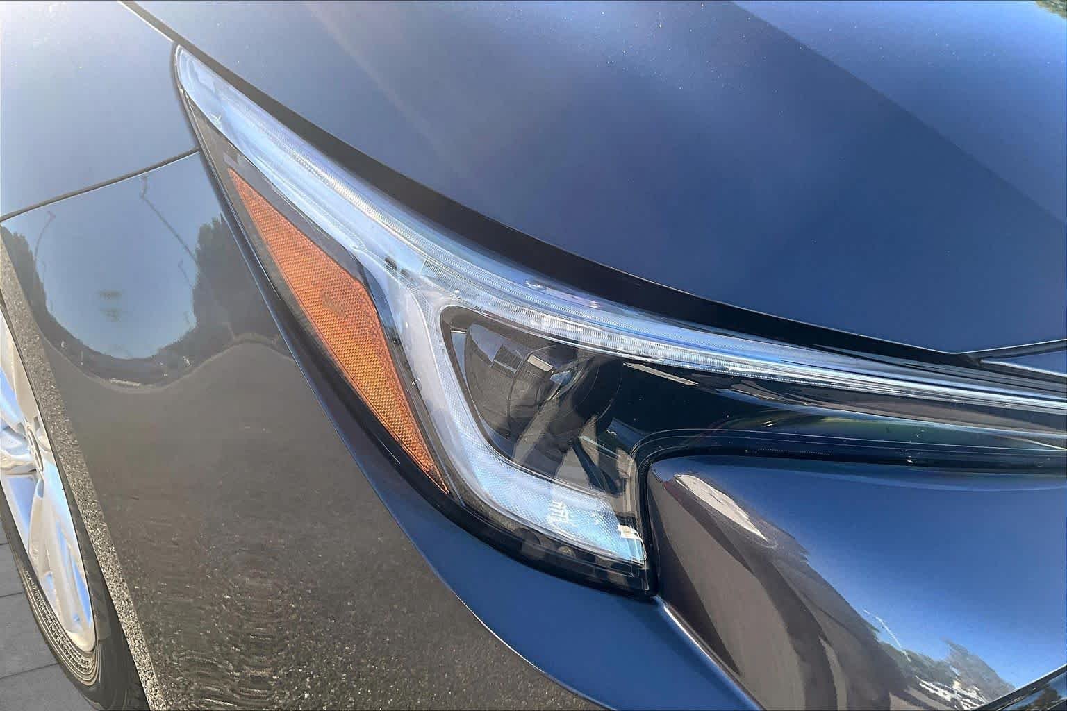 Used 2023 Magnetic Gray Metallic Toyota SE image 27