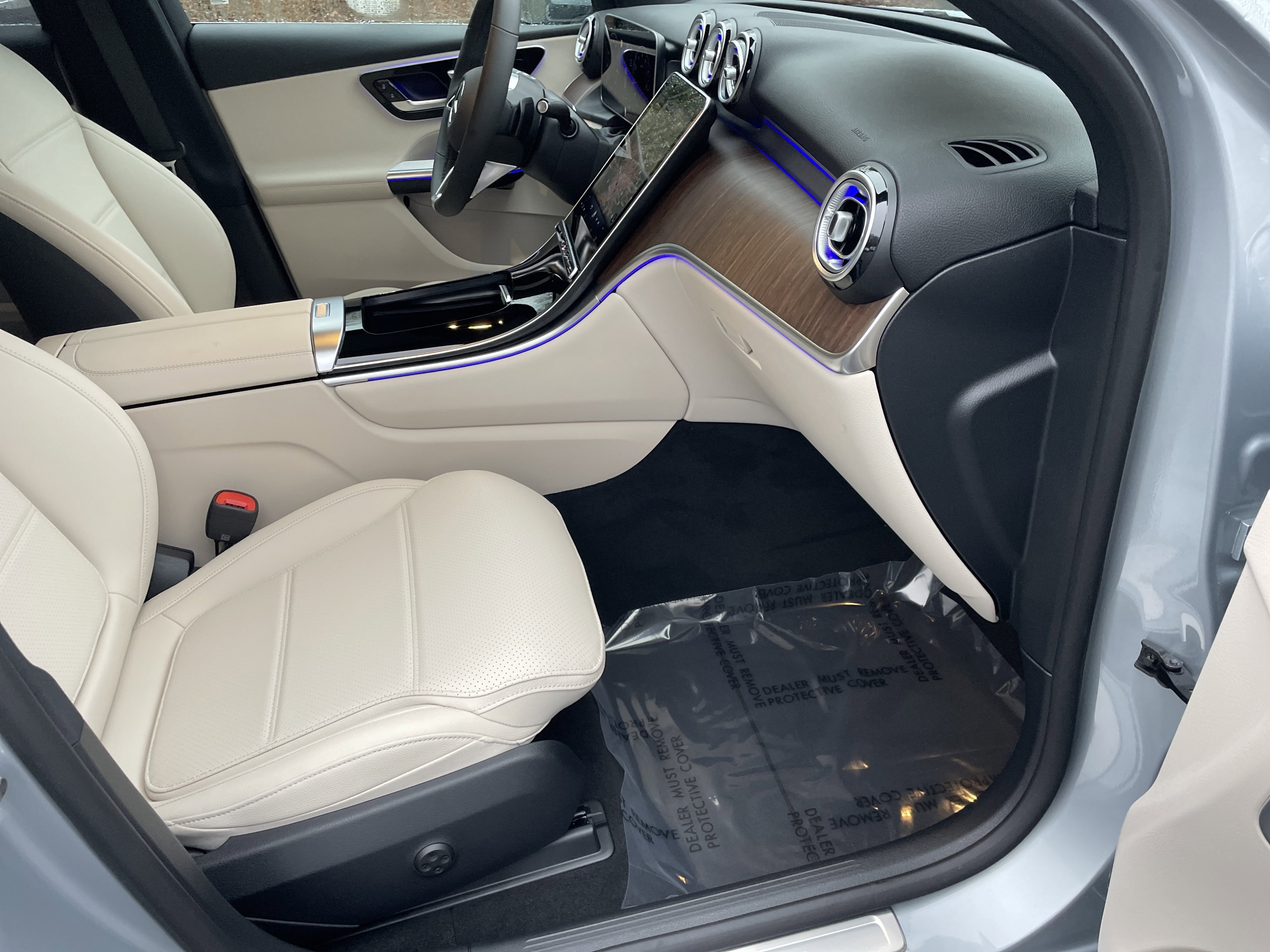 New 2026 Cirrus Silver Metallic Mercedes-Benz GLC 300 SUV image 43