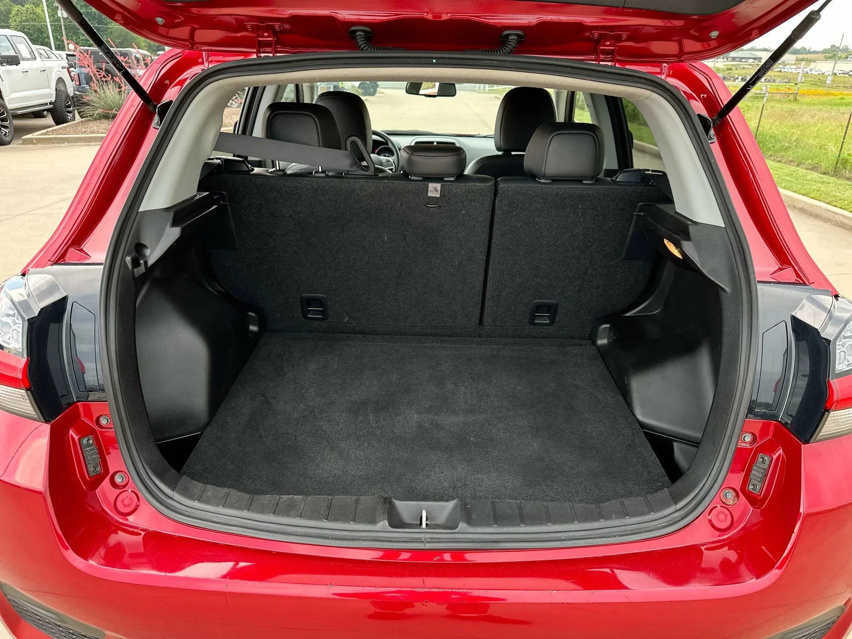 Used 2024 Red Mitsubishi 2.0 SE image 23
