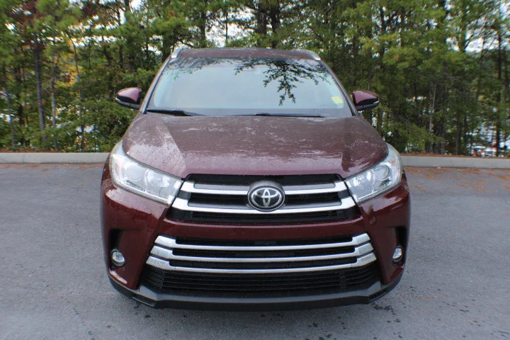 Used 2019 Ooh La La Rouge Mica Toyota Limited image 26