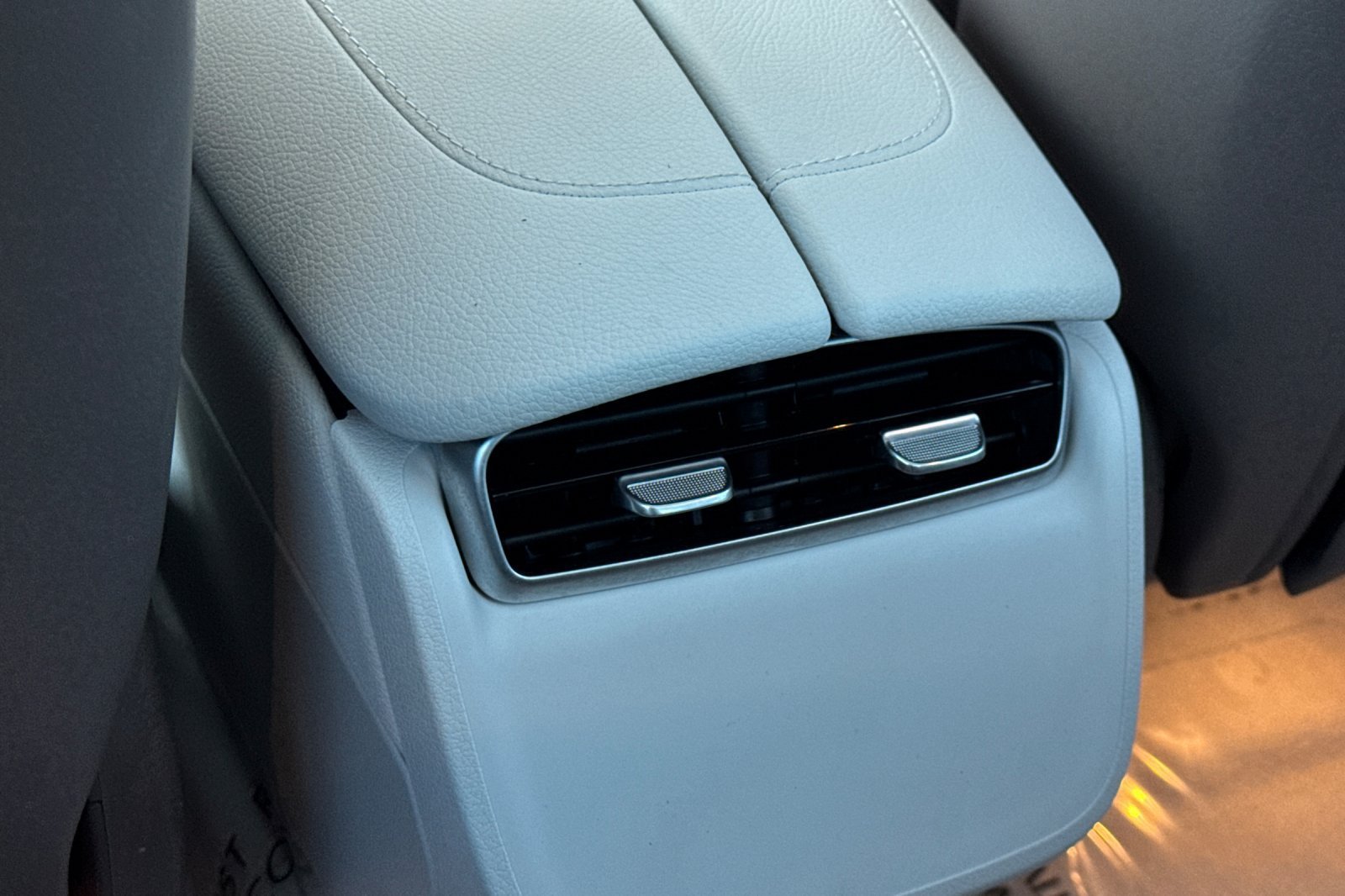 Certified Used 2023 White/off-white Mercedes-Benz 500 Sedan image 33