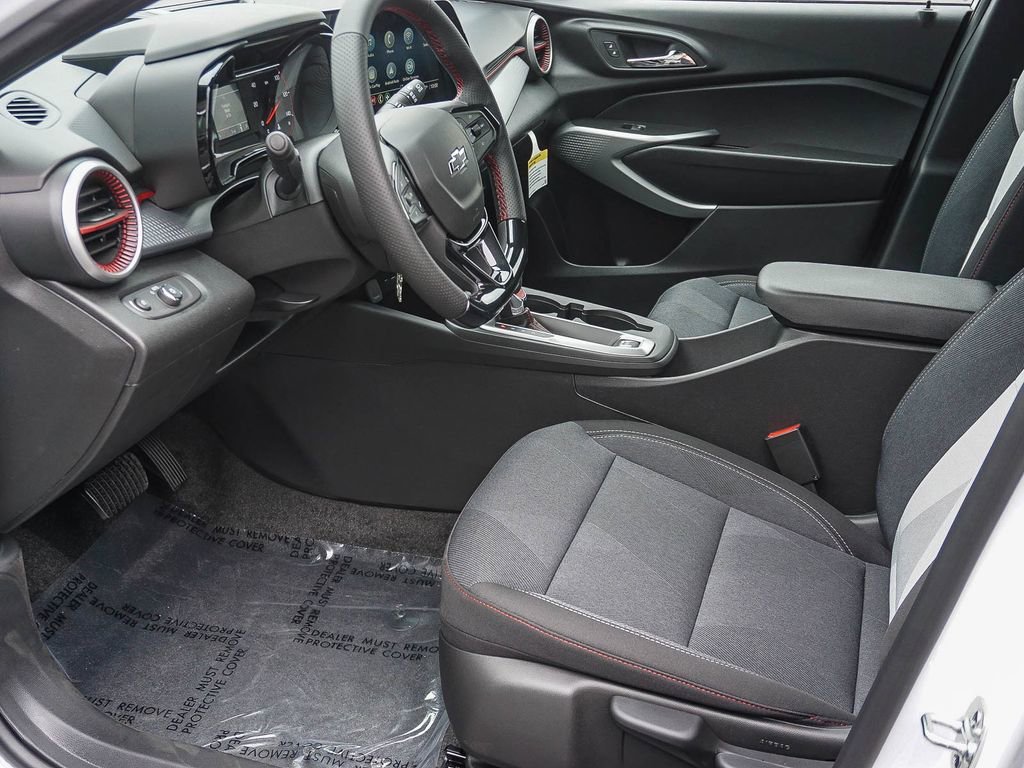 2026 Chevrolet Trax RS - Photo 17
