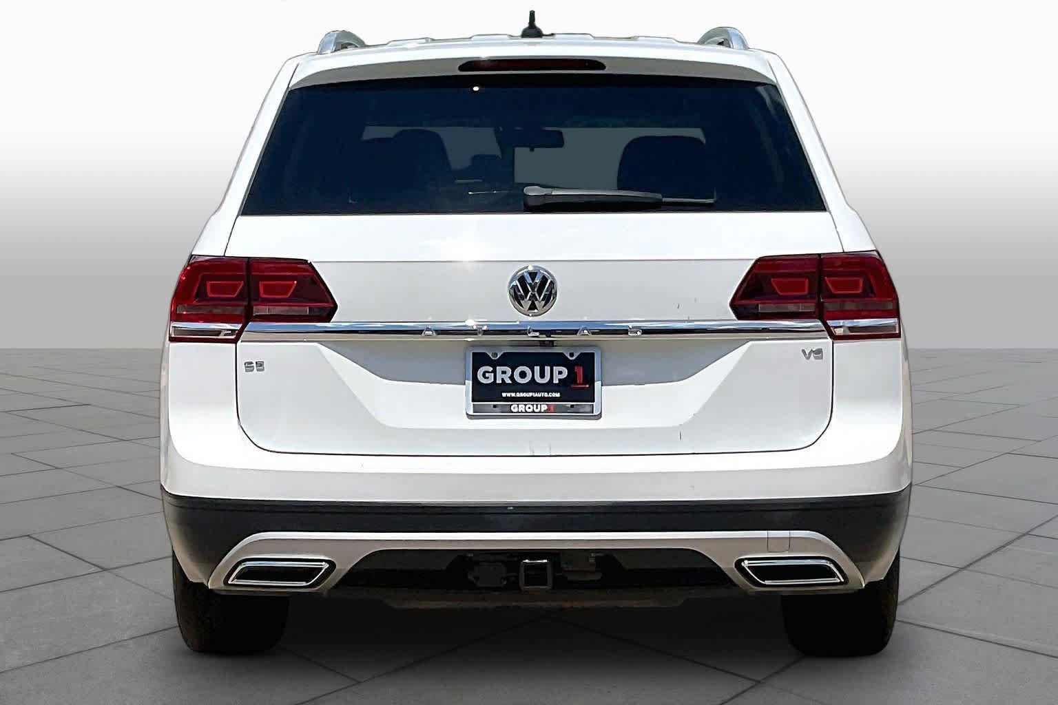 Used 2019 Pure White Volkswagen 3.6L V6 SE image 5