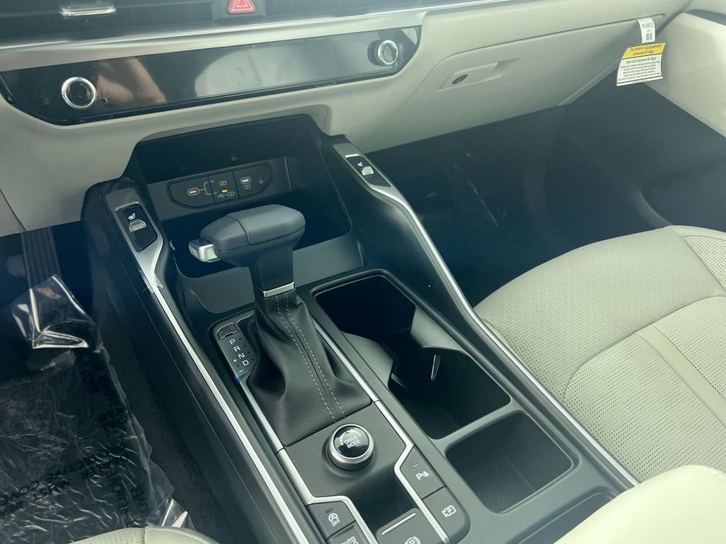 New 2026 Glacial White Pearl Kia EX image 23