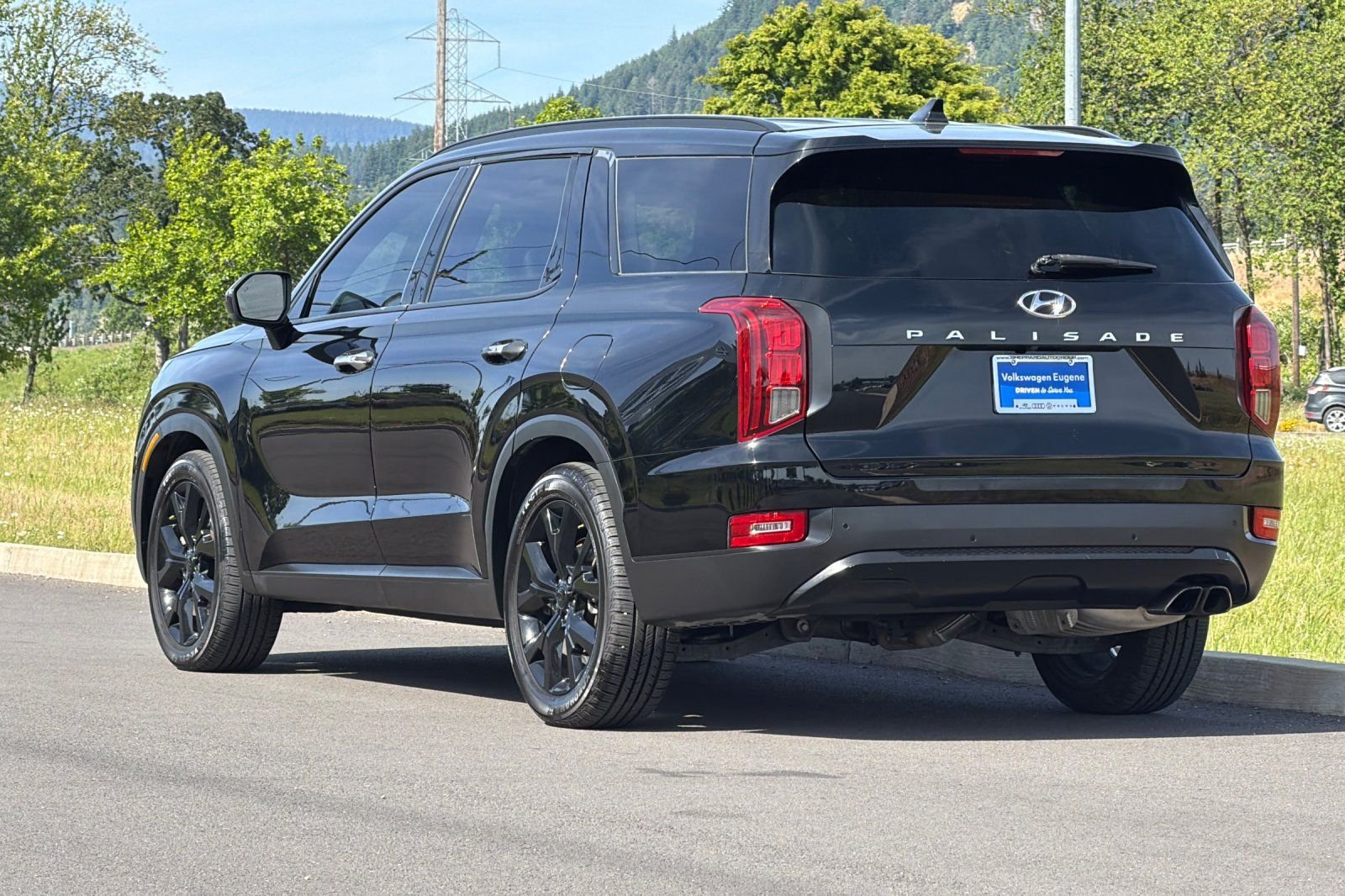 Used 2020 Black Hyundai SEL image 5