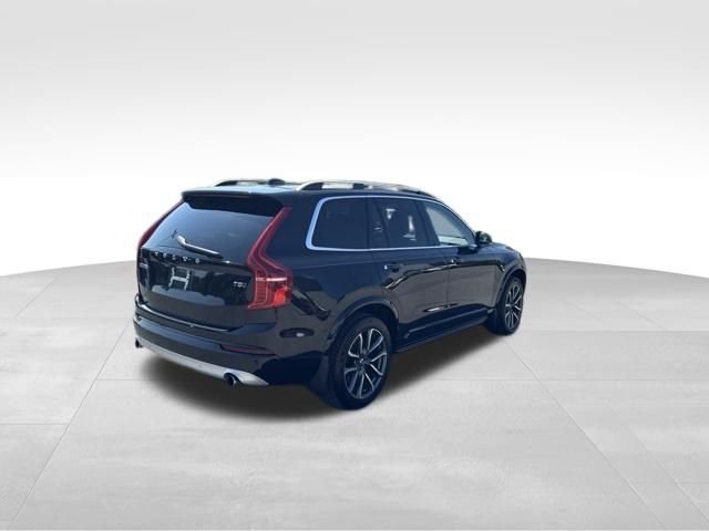 Used 2019 Black Volvo T5 Momentum image 7