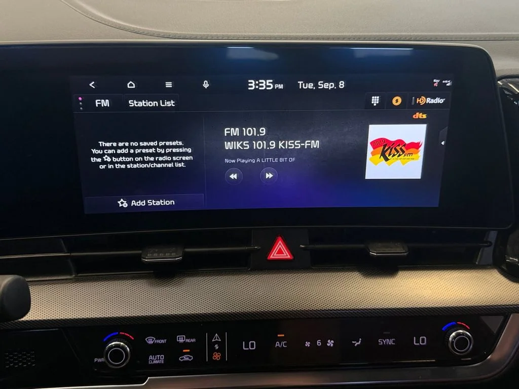 Used 2025 Gray Kia SX image 21