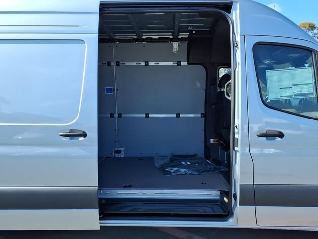 New 2026 Silver Mercedes-Benz Cargo 170 WB image 23