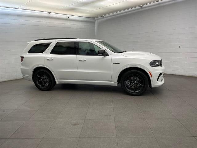 New 2026 White Knuckle Clear-Coat Exterior Paint Dodge GT PLUS image 2