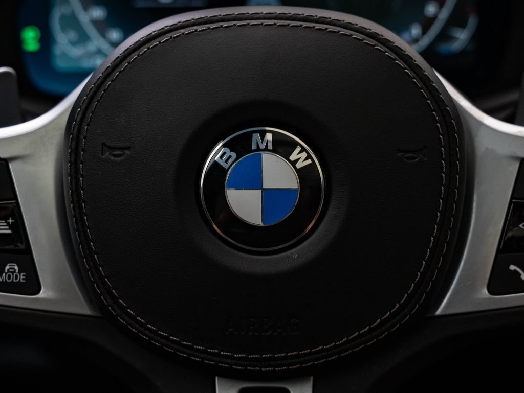 Used 2022 Phytonic Blue Metallic BMW M50i image 33