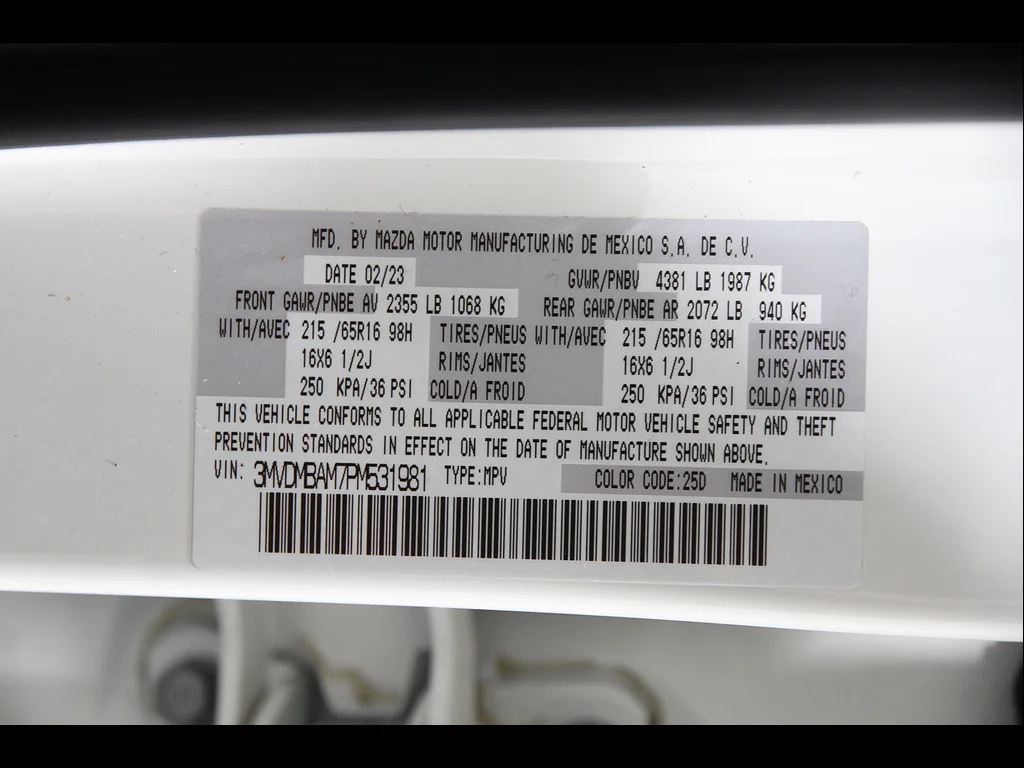 Certified Used 2023 Snowflake White Pearl Mica Mazda 2.5 S image 20