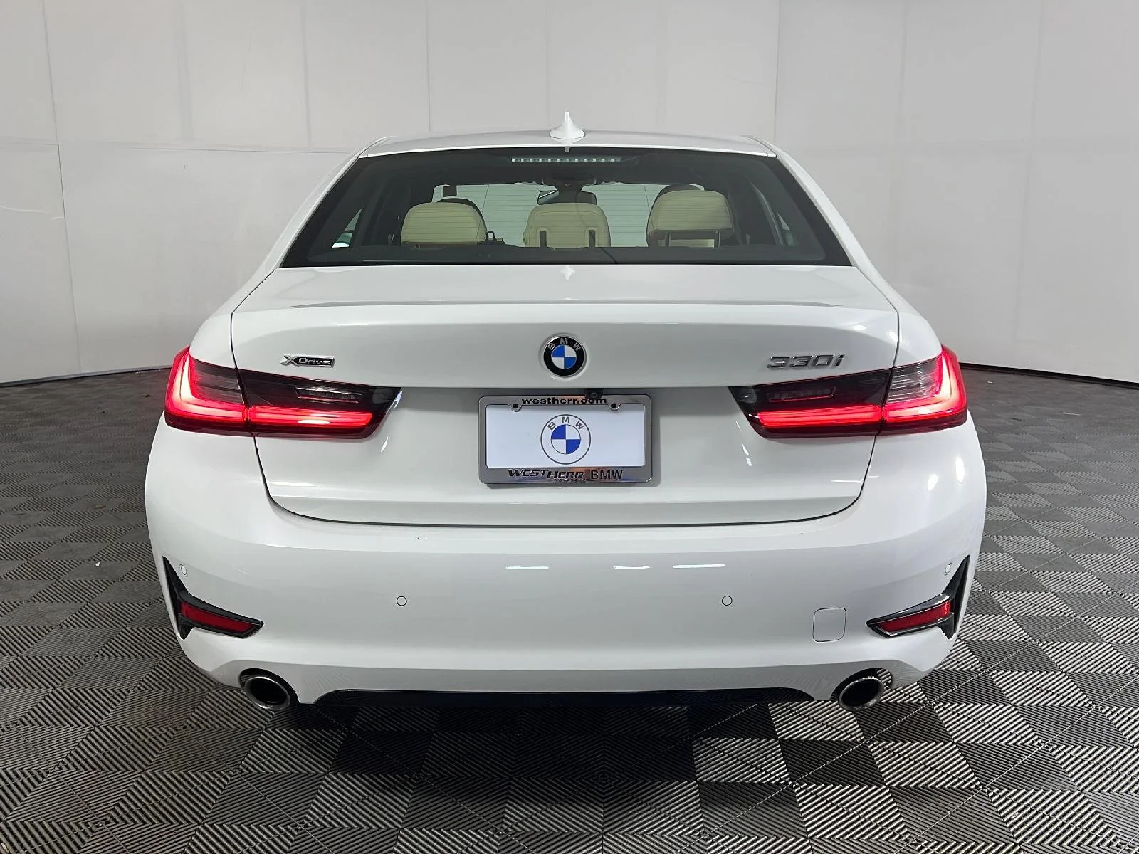 Used 2021 Alpine White BMW 330i xDrive image 6