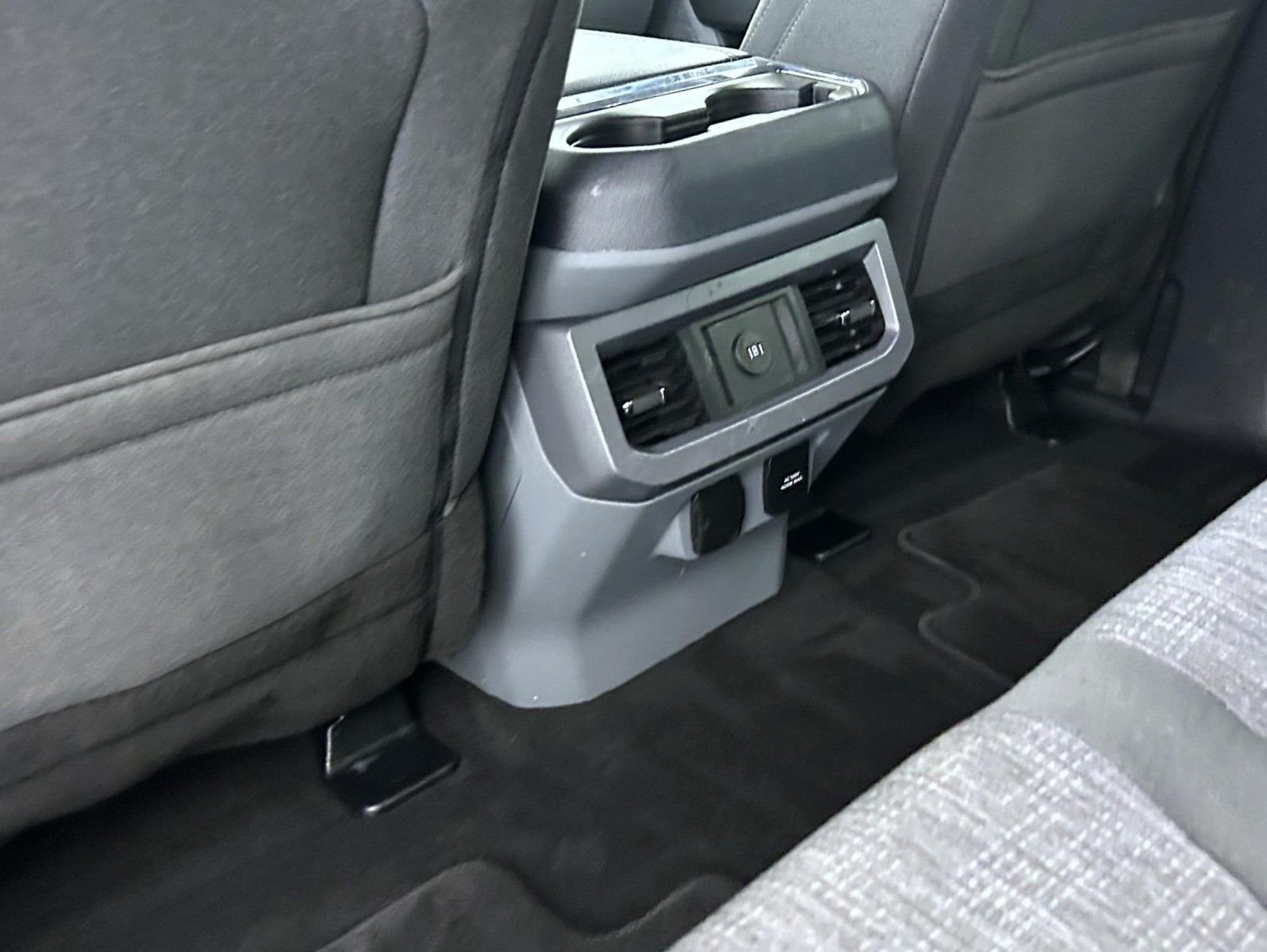Used 2024 White Ford XLT image 21