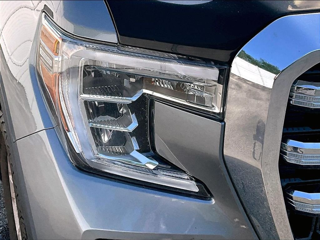 Used 2019 Smokey Quartz Metallic GMC SLE image 31