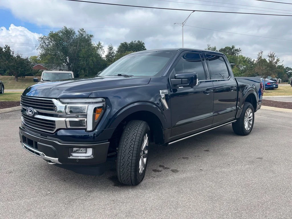 Used 2024 Blue Ford King Ranch image 3