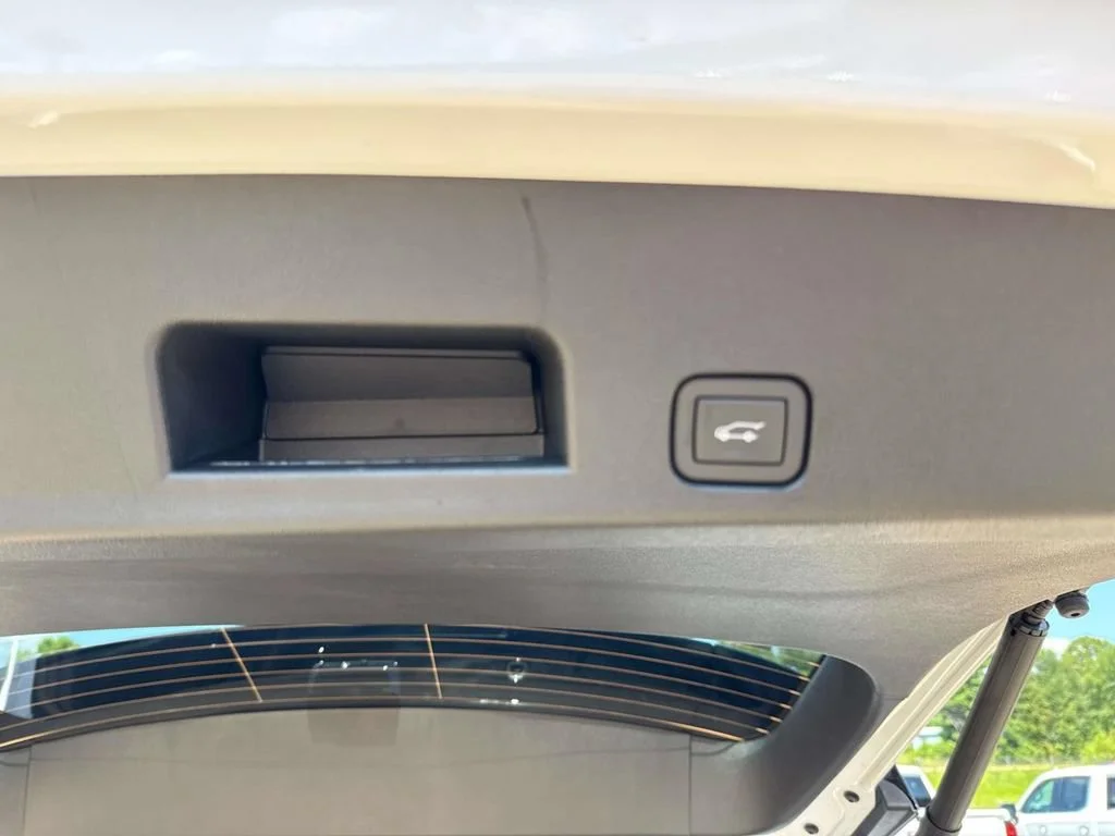 2026 GMC Acadia Elevation - Photo 18