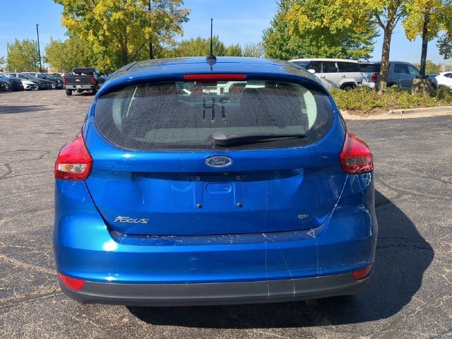Used 2018 Blue Ford SE image 6