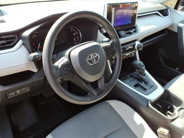 Used 2025 Gray Toyota XLE image 5