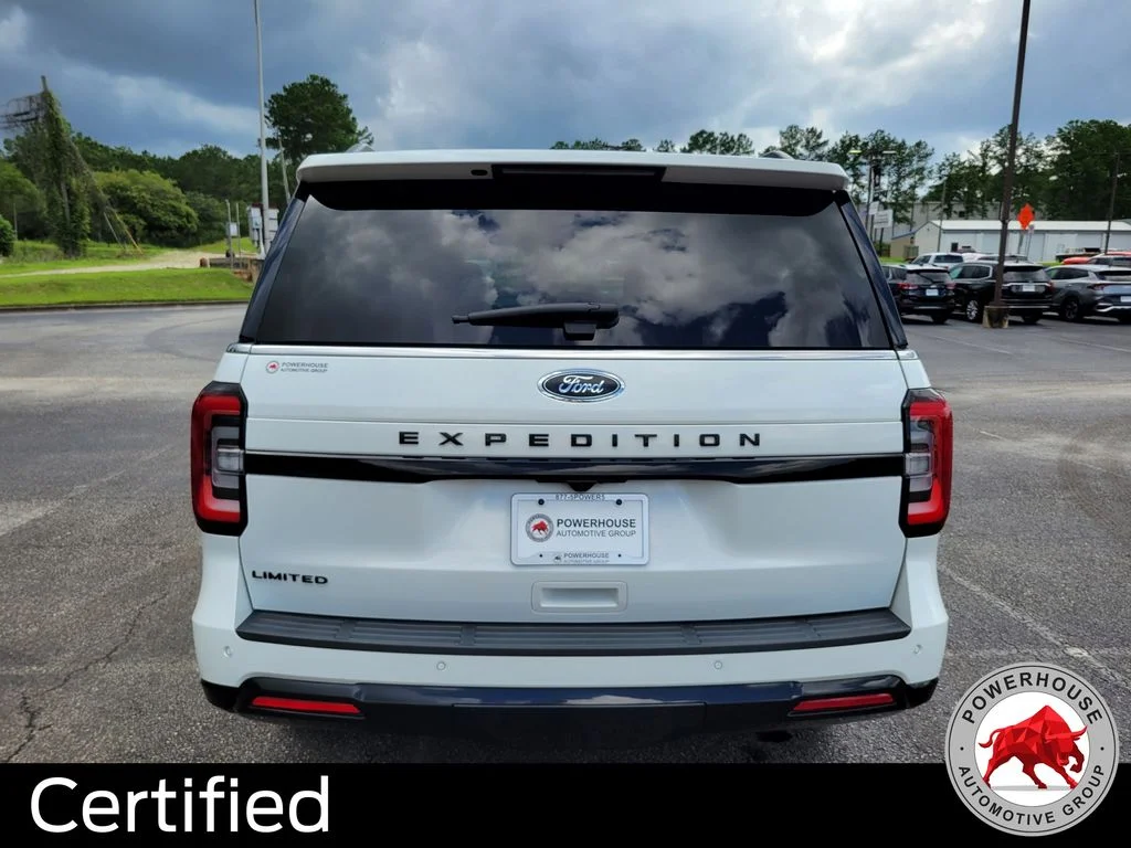 Used 2023 White Ford Limited image 5
