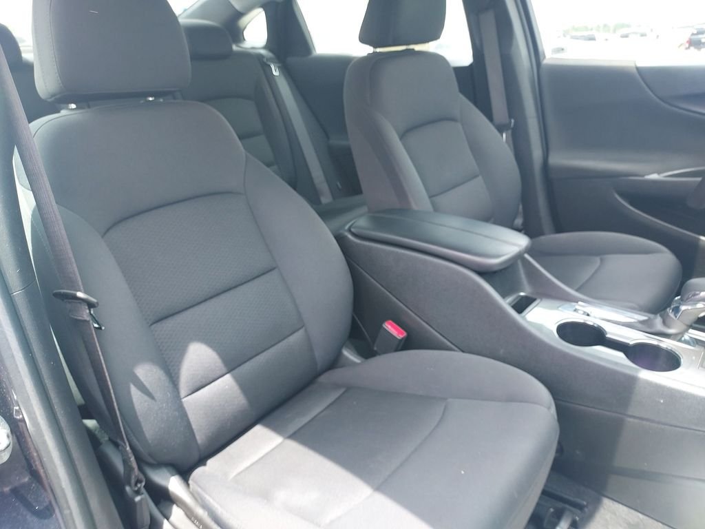 Used 2023 Gray Chevrolet LT image 29