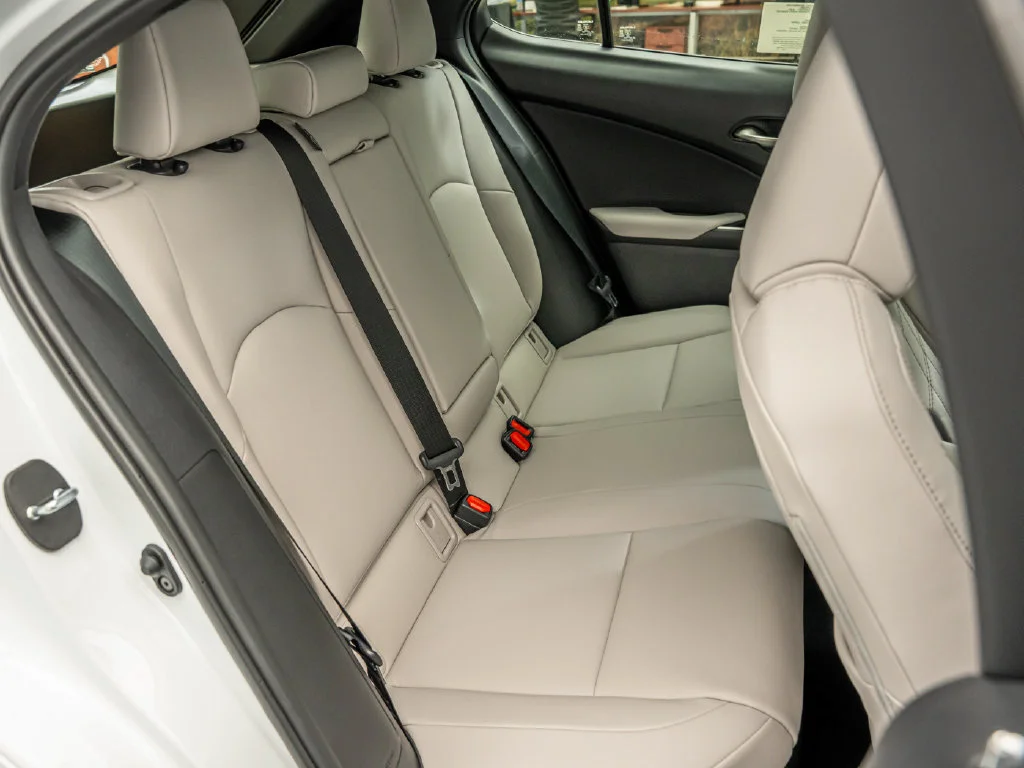 New 2026 Ultra White with Obsidian roof Lexus F SPORT DESIGN AWD image 44