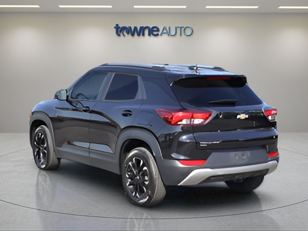 Used 2023 Black Chevrolet LT image 3