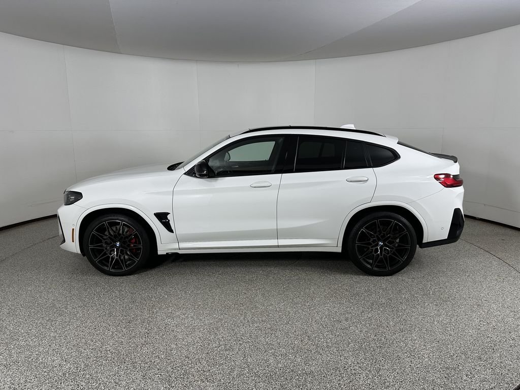 Used 2024 Alpine White BMW Base image 6