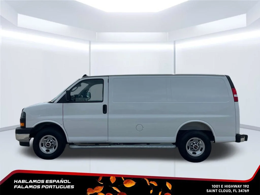 Used 2025 Summit White GMC Work Van image 4